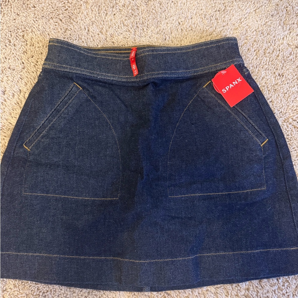 SPANX Women's Dark Blue Mini Skirt
